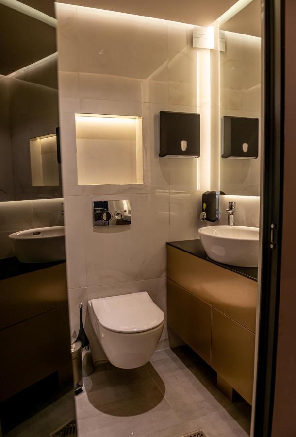 Marconio Wellness Private Pool & Spa - City Center เบลเกรด ภายนอก รูปภาพ