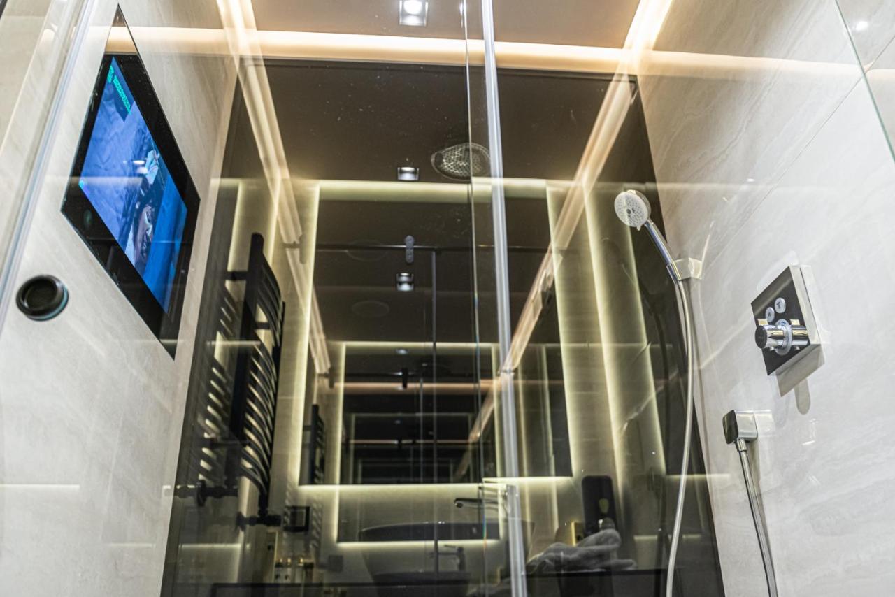 Marconio Wellness Private Pool & Spa - City Center เบลเกรด ภายนอก รูปภาพ